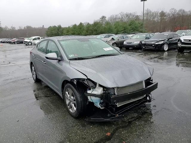2018 Hyundai Elantra - Image 11