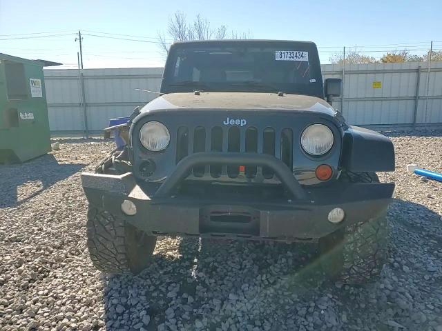 2011 Jeep Wrangler - Image 11