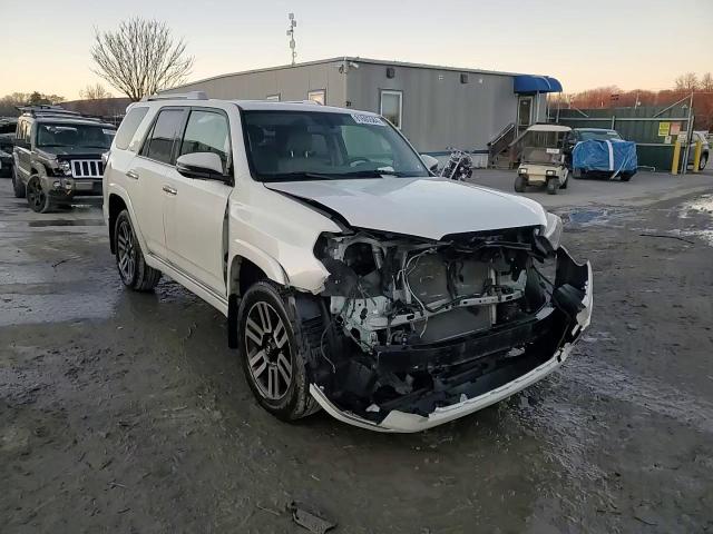 2017 Toyota 4Runner - Image 15