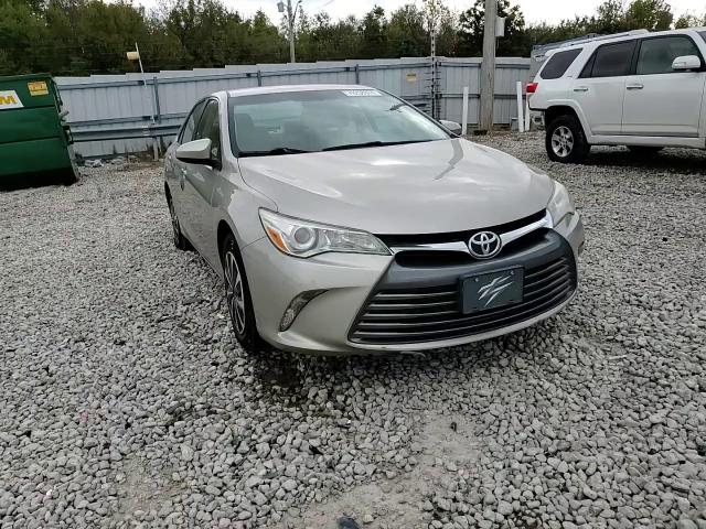 2015 Toyota Camry Le VIN: 4T4BF1FK7FR495211 Lot: 79258974