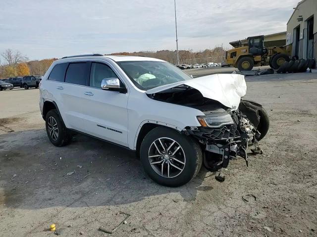 2018 Jeep Grand Cherokee - Image 11