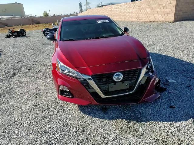 2019 Nissan Altima - Image 11