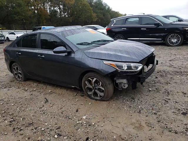 2019 Kia Forte - Image 11