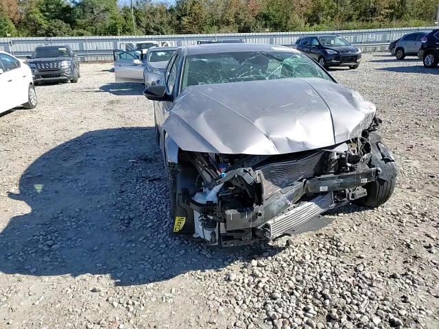 2023 Hyundai Elantra - Image 11