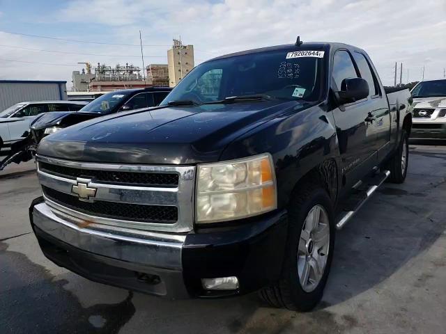 2008 Chevrolet Silverado C1500 VIN: 2GCEC19J181268117 Lot: 79202644