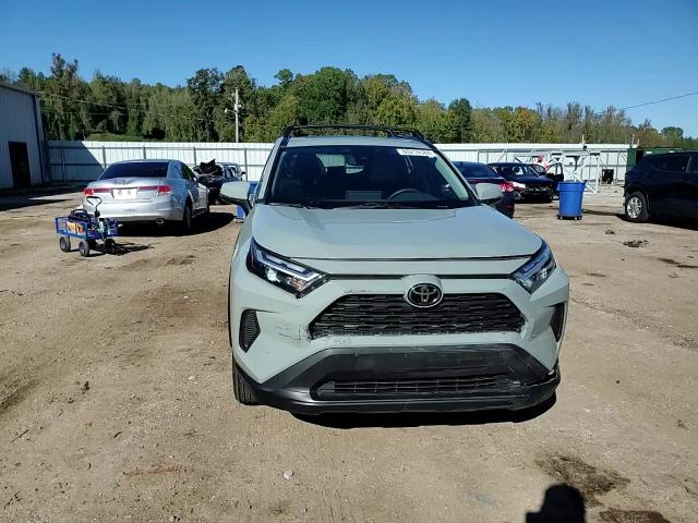 2023 Toyota RAV 4 - Image 11
