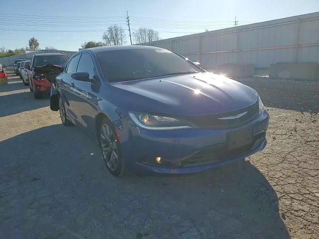 2015 Chrysler 200 - Image 11