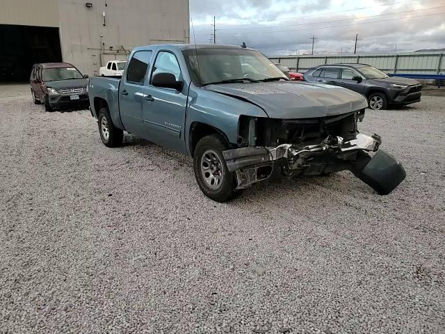 2011 Chevrolet Silverado - Image 11