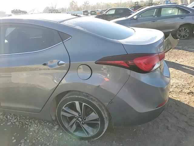 2014 Hyundai Elantra - Image 11