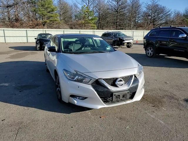 2016 Nissan Maxima - Image 11
