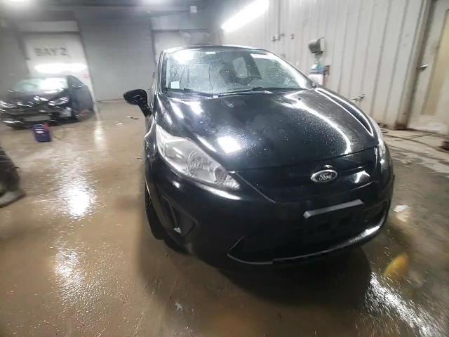 2012 Ford Fiesta - Image 13