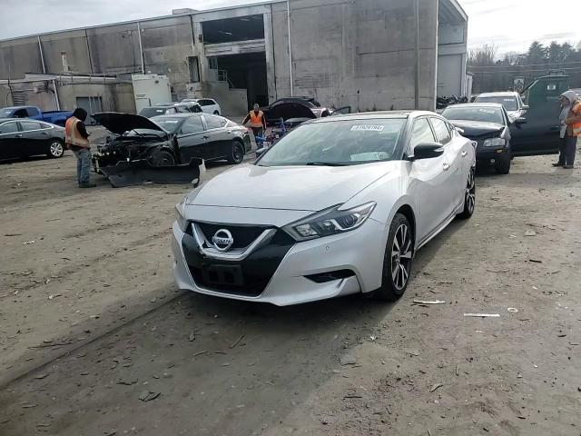 2017 Nissan Maxima - Image 11