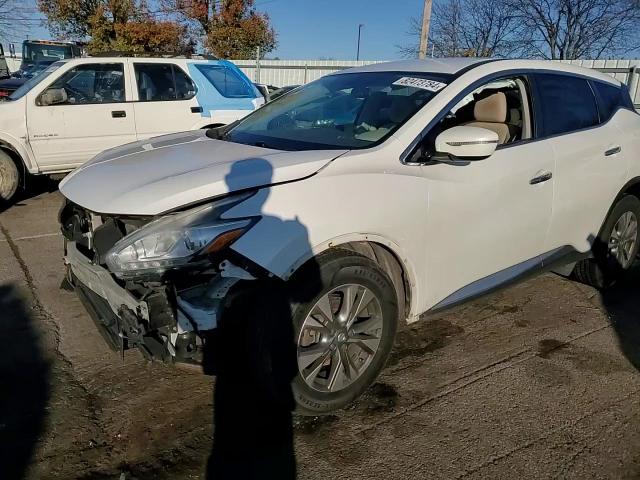 2015 Nissan Murano - Image 11