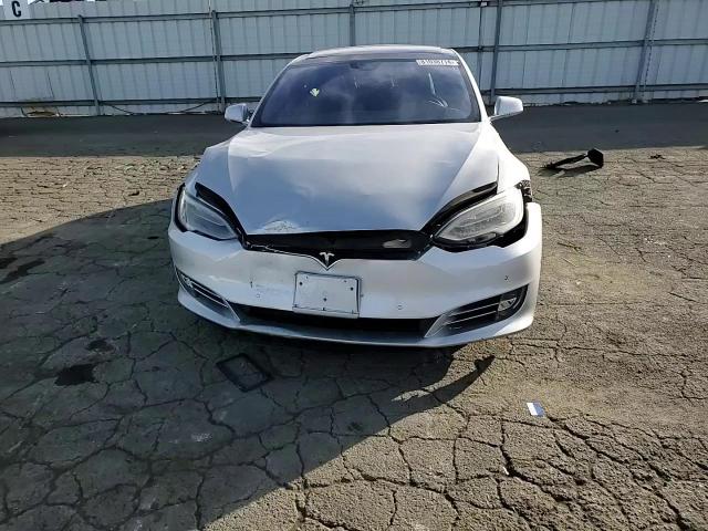 2016 Tesla Model S VIN: 5YJSA1E26GF160823 Lot: 81038774