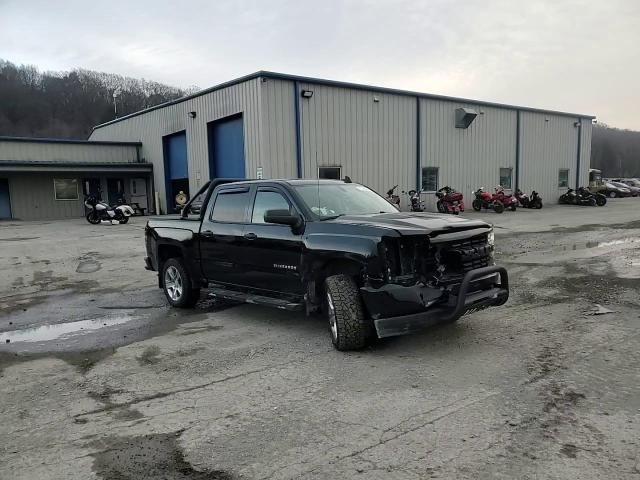 2018 Chevrolet Silverado K1500 Custom VIN: 3GCUKPEC0JG200980 Lot: 81310524