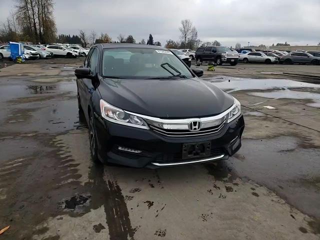 2017 Honda Accord - Image 11