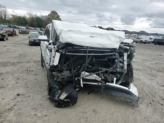 2017 GMC Yukon - Image 12