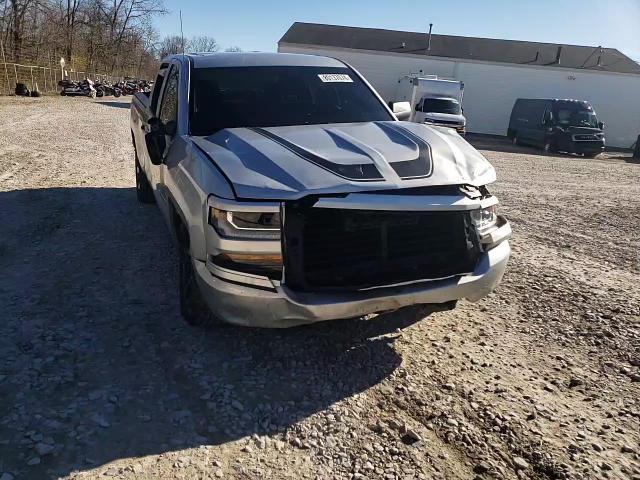 2017 Chevrolet Silverado K1500 Custom VIN: 1GCVKPEC2HZ320228 Lot: 80137074