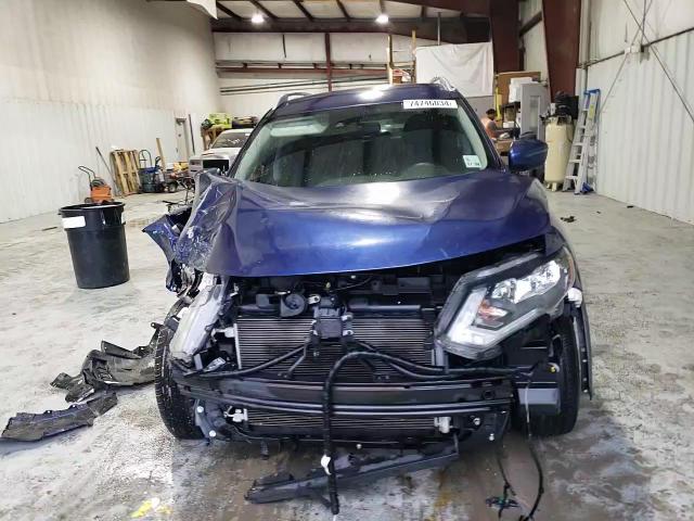 2019 Nissan Rogue - Image 11