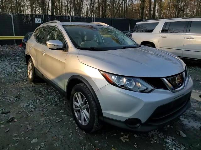 2019 Nissan Rogue - Image 12