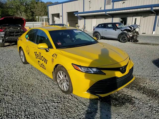 2018 Toyota Camry L VIN: 4T1B11HK6JU628278 Lot: 80023704