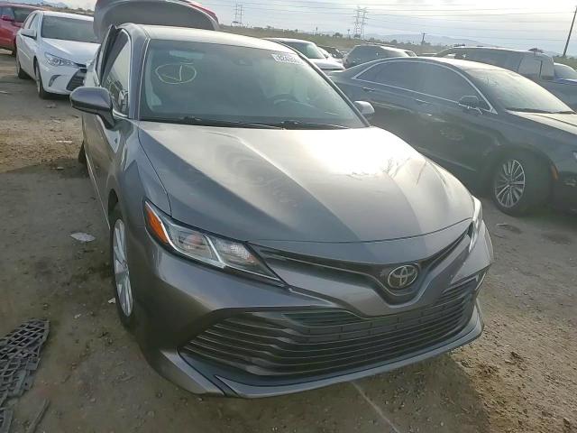 2018 Toyota Camry L VIN: 4T1B11HK3JU062192 Lot: 82435094