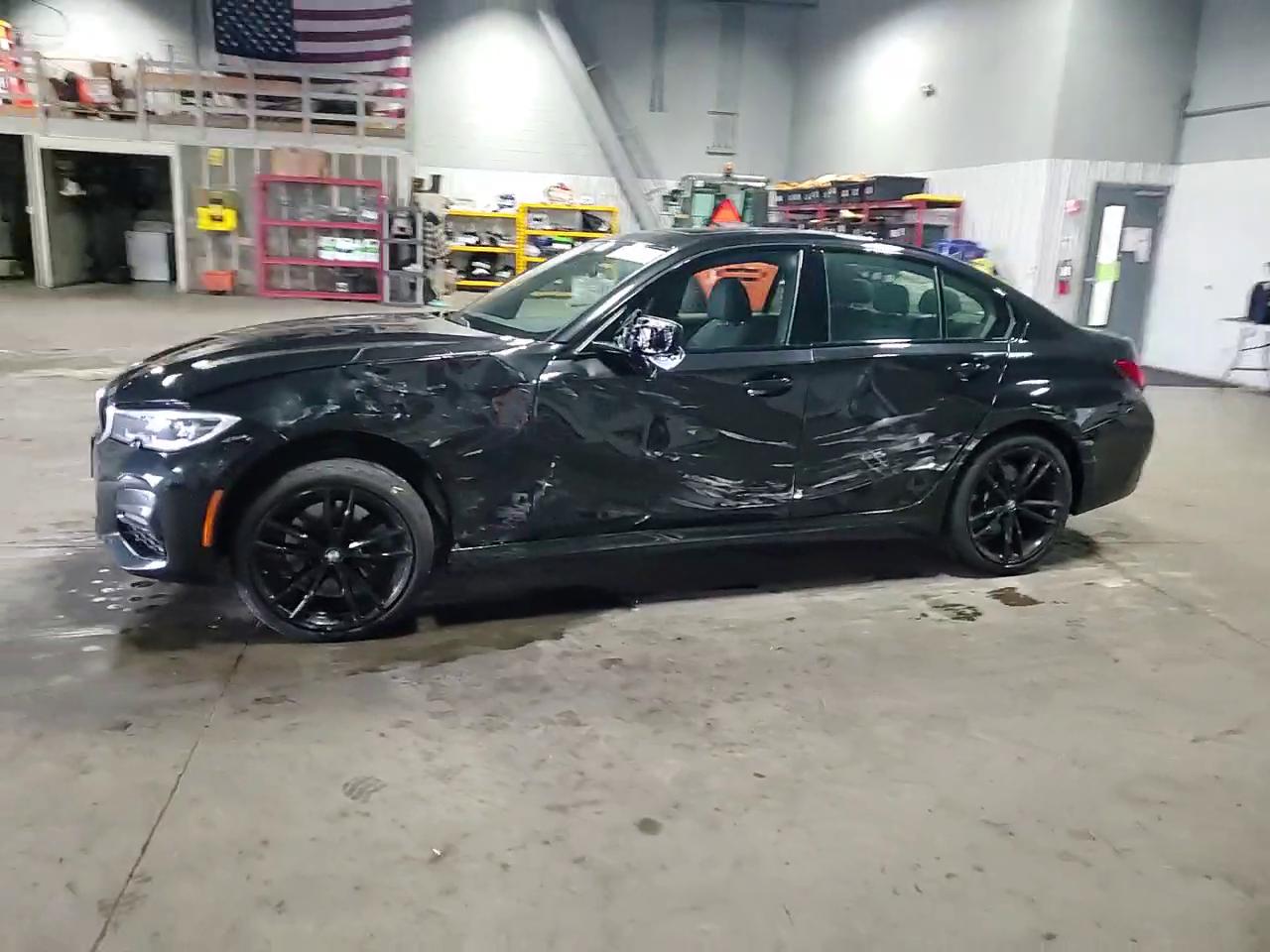 Фото: 3MW5R7J03L8B44829