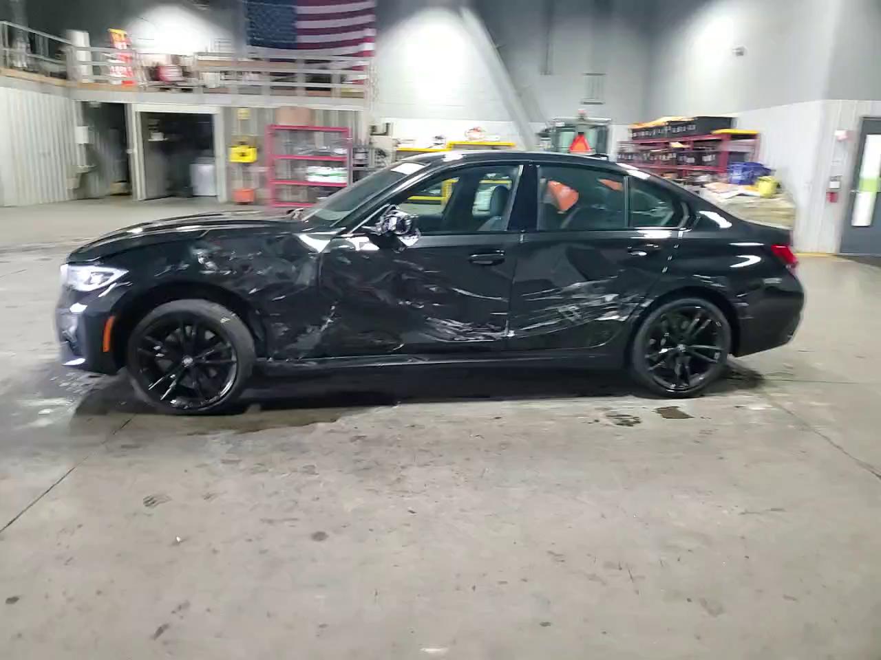 Фото: 3MW5R7J03L8B44829