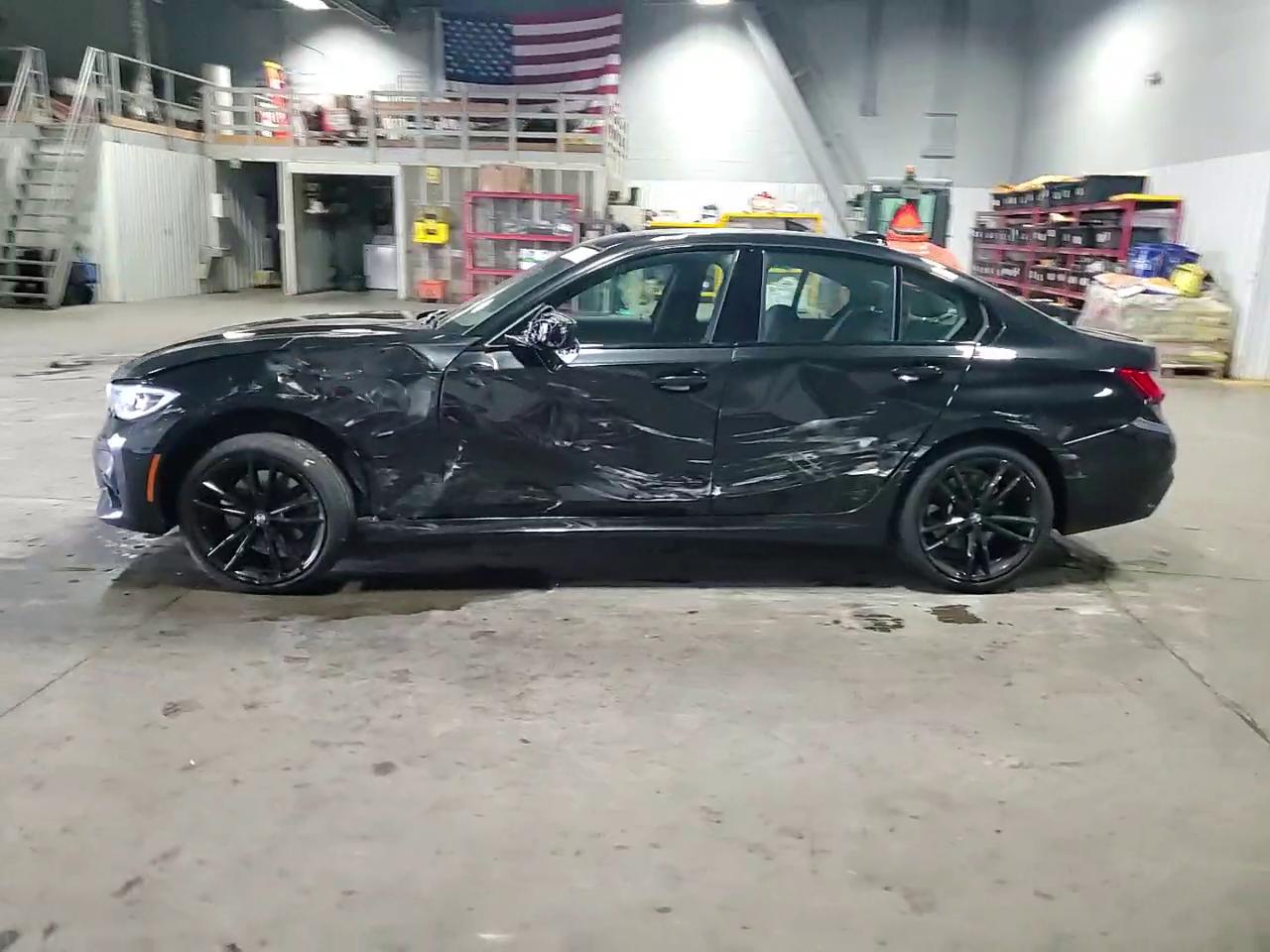 Фото: 3MW5R7J03L8B44829