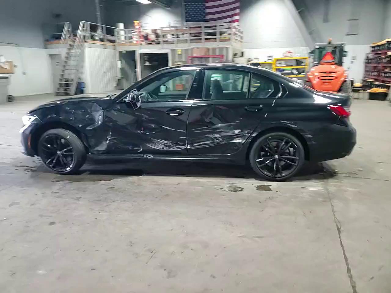 Фото: 3MW5R7J03L8B44829