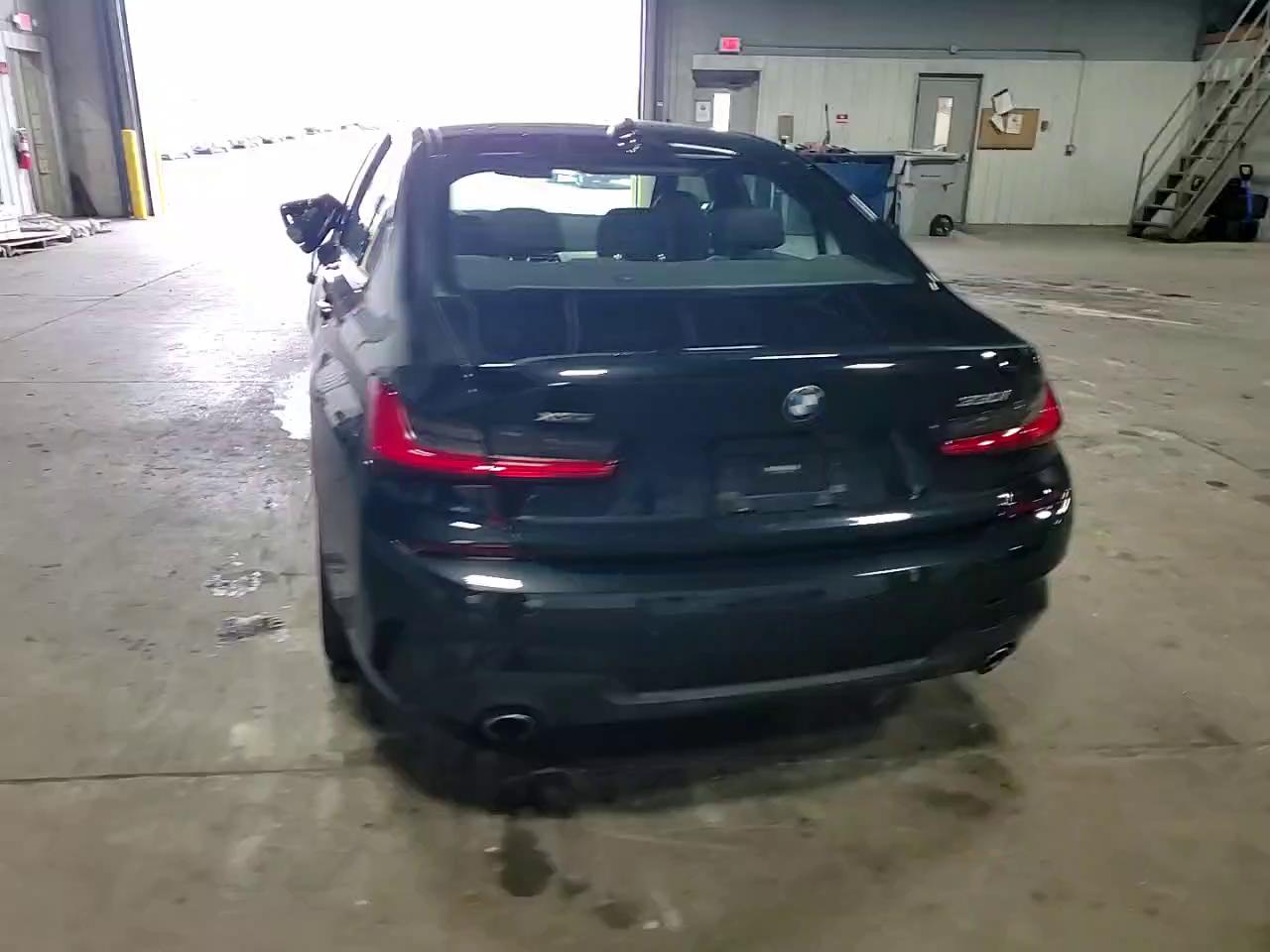 Фото: 3MW5R7J03L8B44829