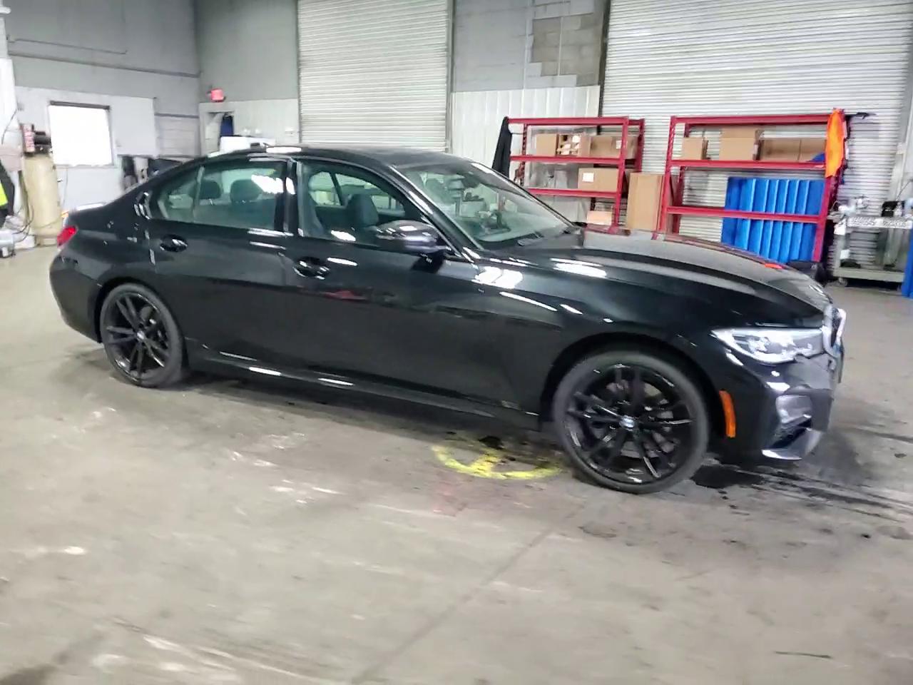 Фото: 3MW5R7J03L8B44829