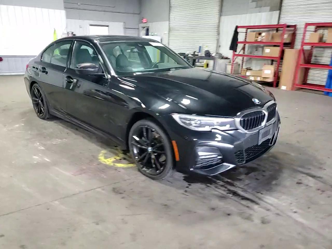 Фото: 3MW5R7J03L8B44829