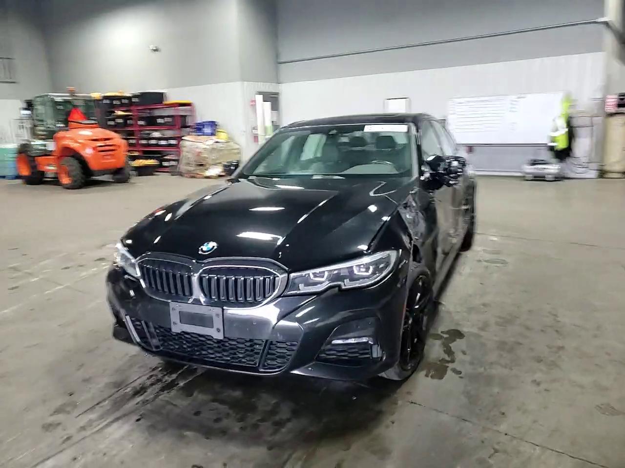 Фото: 3MW5R7J03L8B44829