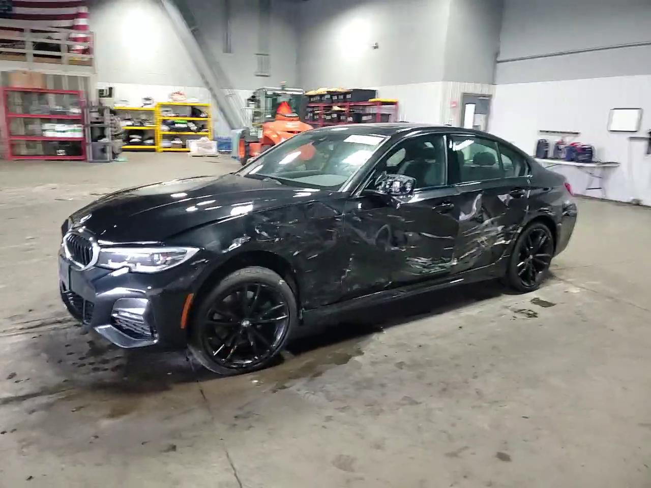 Фото: 3MW5R7J03L8B44829