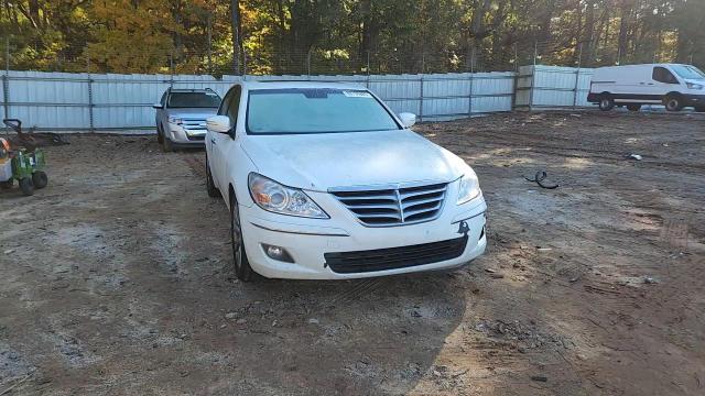 2011 Hyundai Genesis 3.8L VIN: KMHGC4DE9BU117568 Lot: 89796805