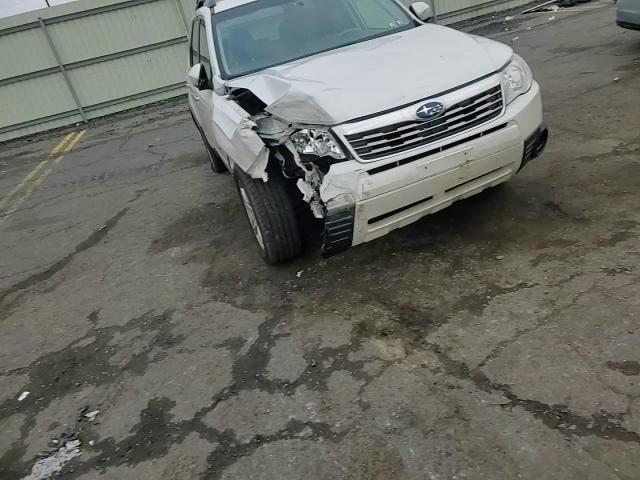 2009 Subaru Forester 2.5X Premium VIN: JF2SH63619H790803 Lot: 93397405