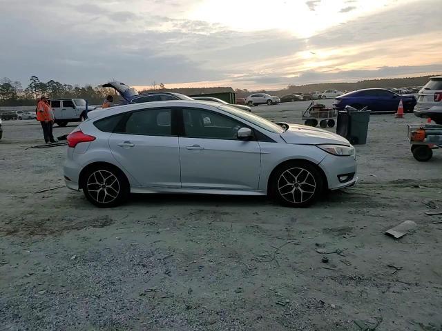 2016 Ford Focus Se VIN: 1FADP3K28GL289267 Lot: 94358185