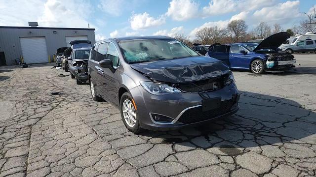 2020 Chrysler Pacifica Touring VIN: 2C4RC1FG4LR152530 Lot: 93019625