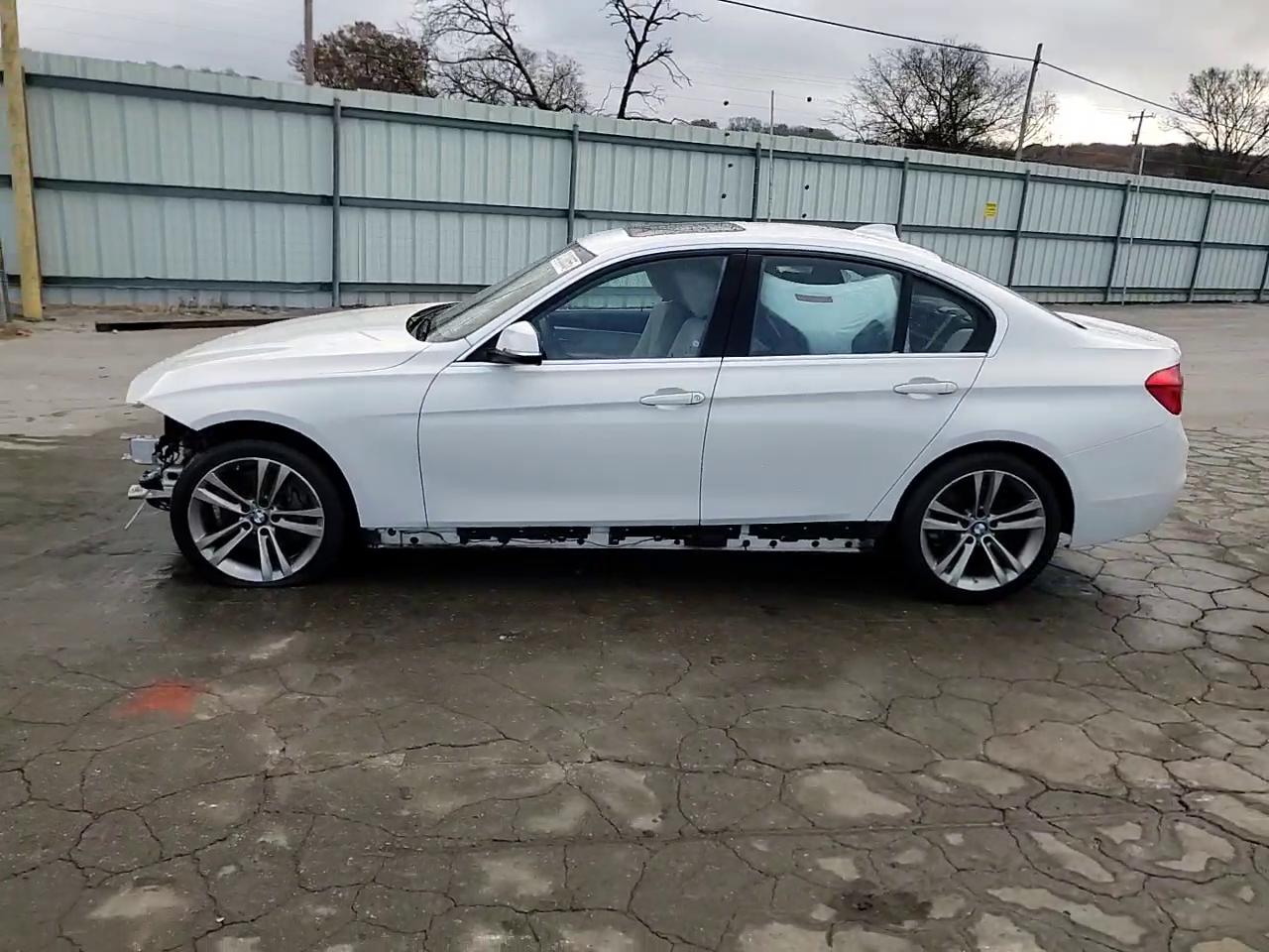 Фото: WBA8B7G53HNU37140