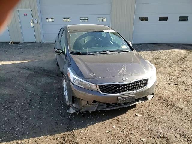2017 Kia Forte Lx VIN: 3KPFL4A7XHE009926 Lot: 93548555