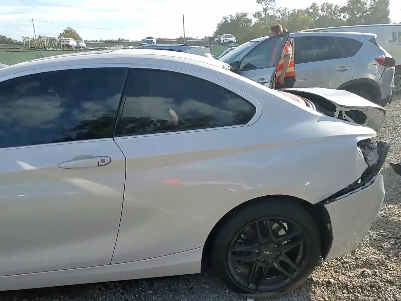 Фото: WBA1F5C53FV257170