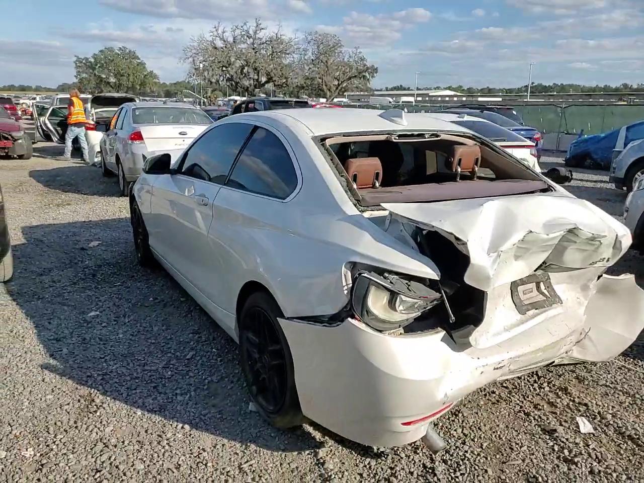 Фото: WBA1F5C53FV257170