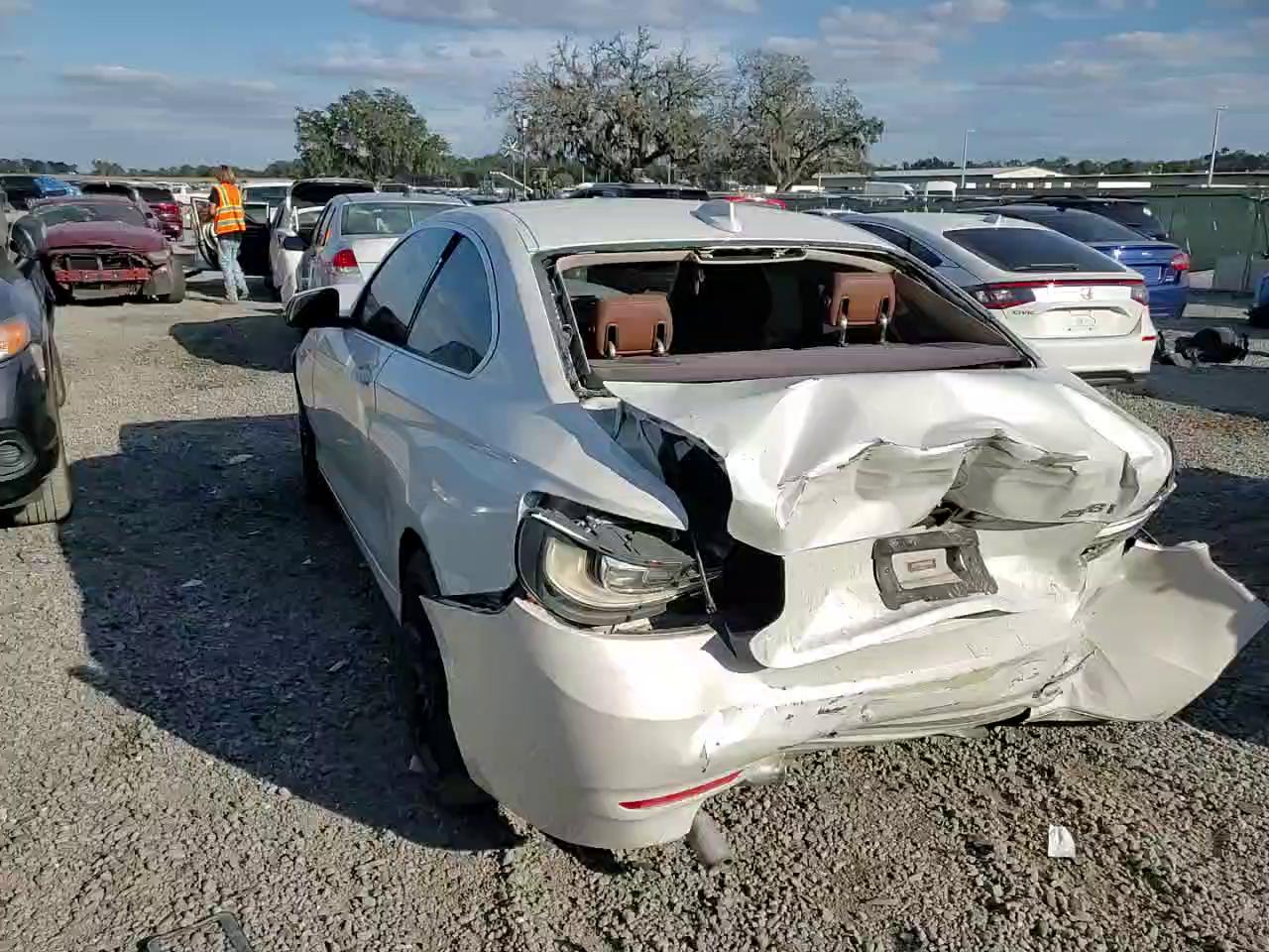 Фото: WBA1F5C53FV257170