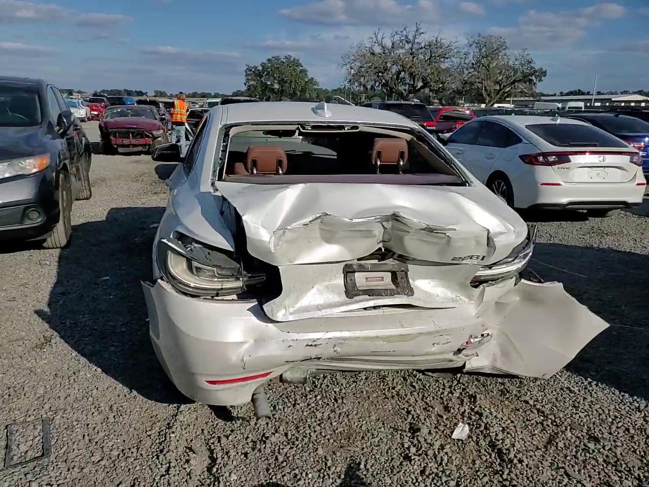 Фото: WBA1F5C53FV257170