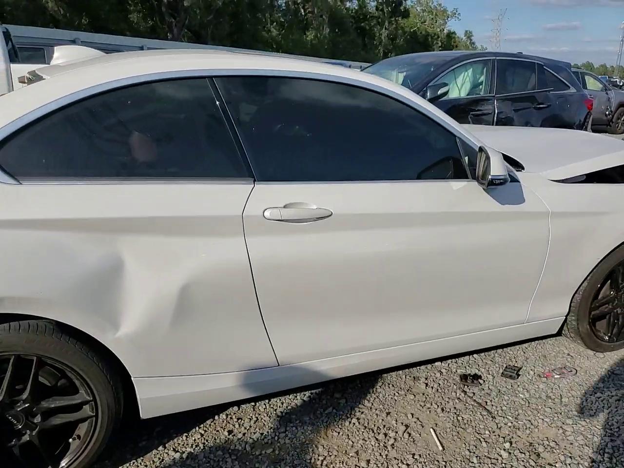 Фото: WBA1F5C53FV257170