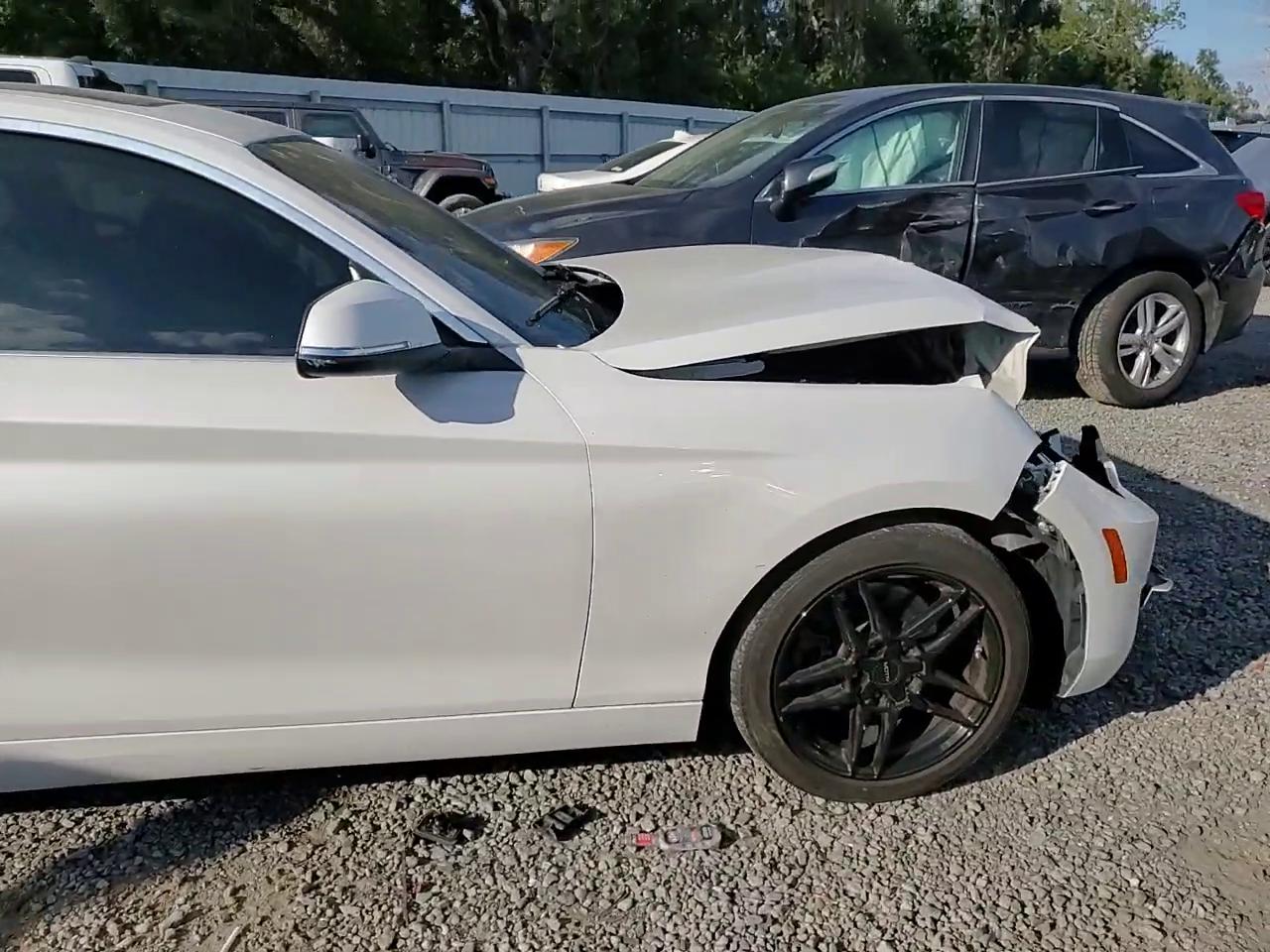 Фото: WBA1F5C53FV257170