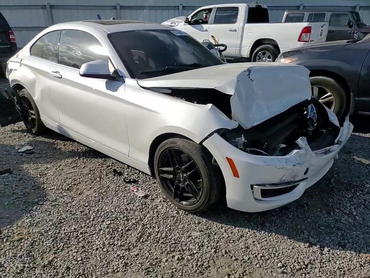 Фото: WBA1F5C53FV257170