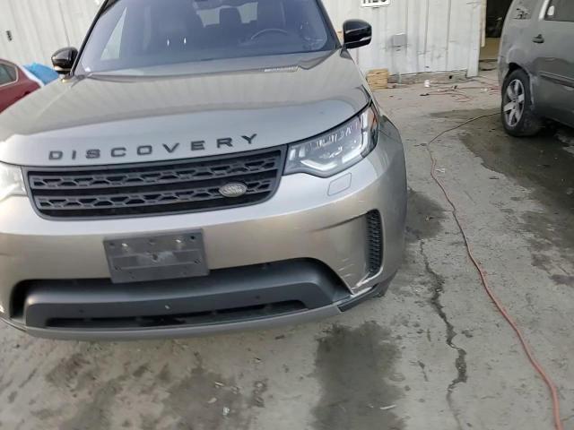 2017 Land Rover Discovery Hse Luxury VIN: SALRHBBKXHA018675 Lot: 90995785