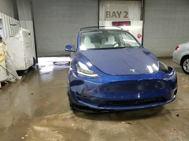 2022 Tesla Model Y VIN: 7SAYGDEE0NF433940 Lot: 92716935